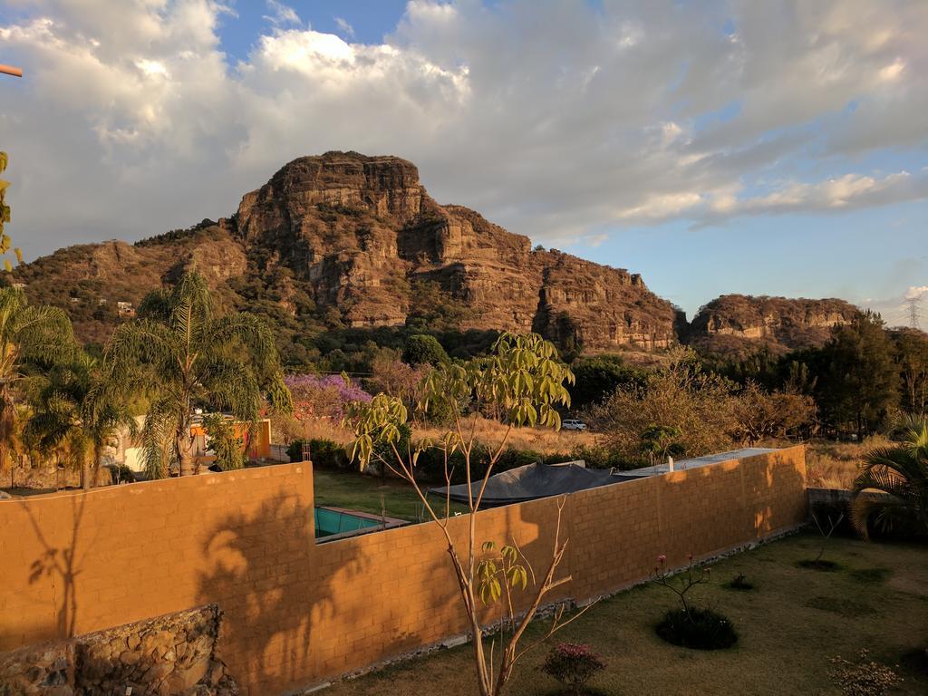 Hotel Atuaraa Tepoztlán Exterior photo